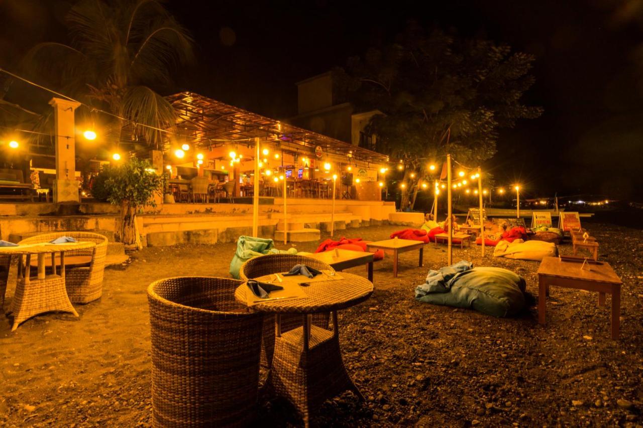 Amed Beach Resort 외부 사진